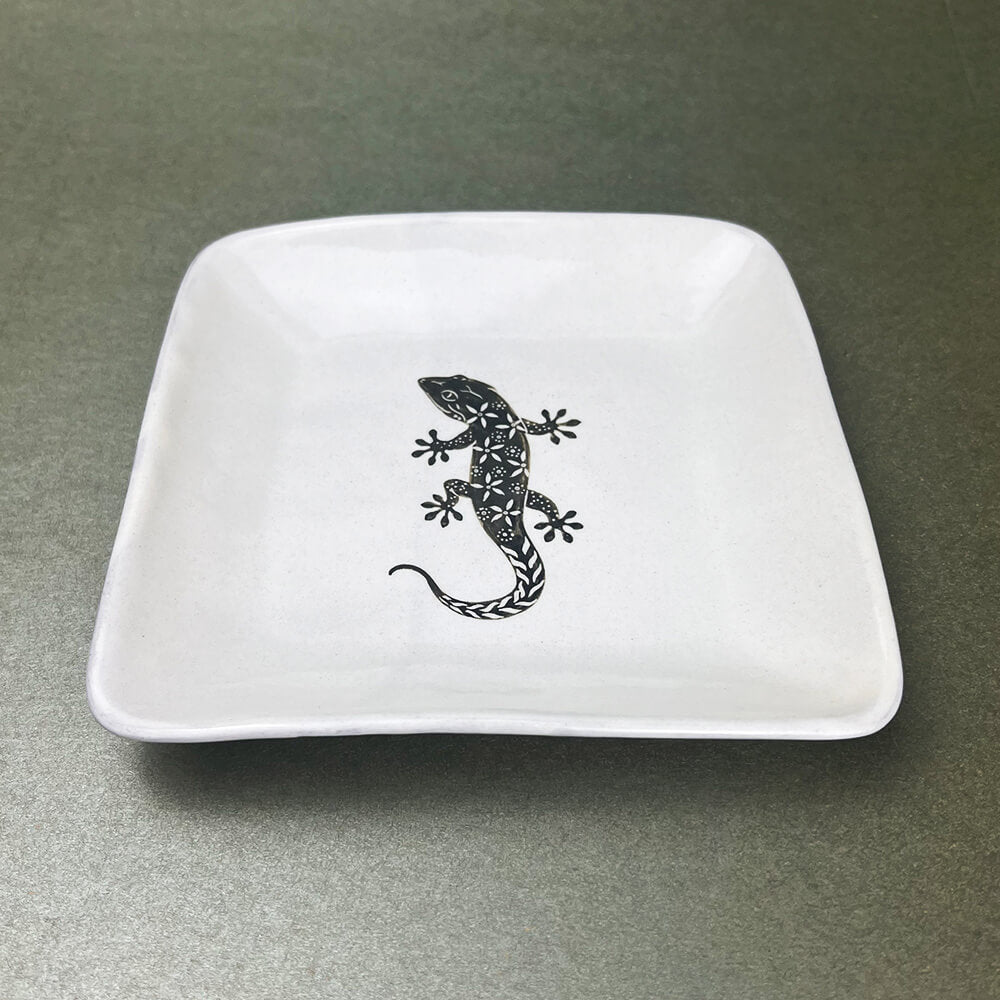 Sq.Plate Lizard (6.5"D) by Takunobu Sawada image 1