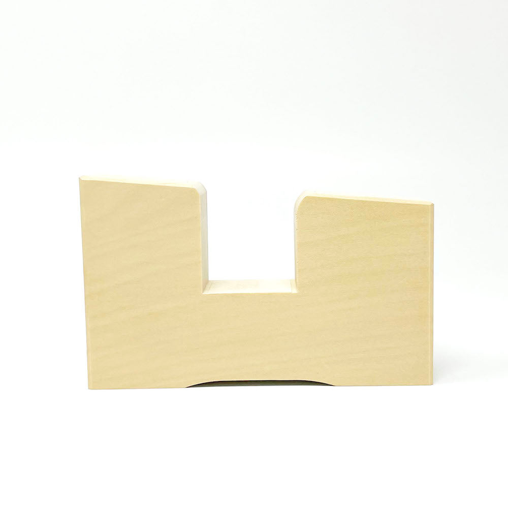 Futaba Shoten Cutting Board Stand Ginko Tree (4.75"x1") image 1