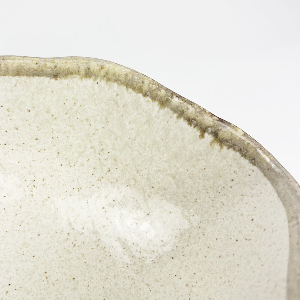 Shirokaratsu Oval Bowl Medium (8.25" x 6.5") image 5