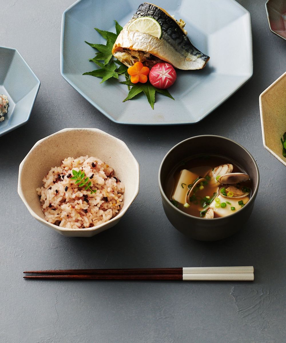 Chopsticks Engi - White (9"L) image 3