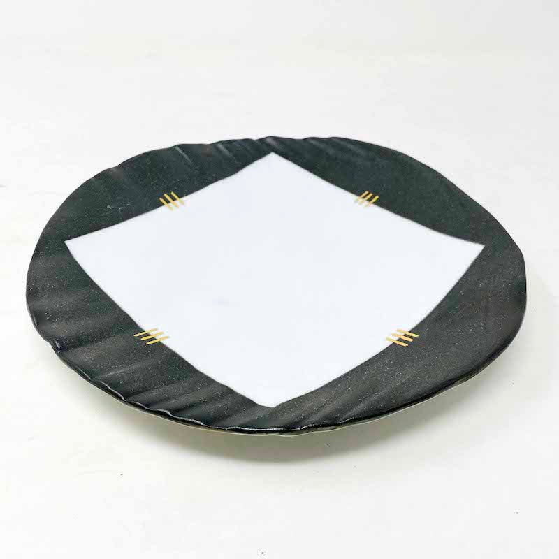 Kinsai Plate (8.5"D) by Bunga Yamamoto image 0