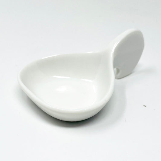 White Chinmi Dish w/Handle (3.5"D) image 0
