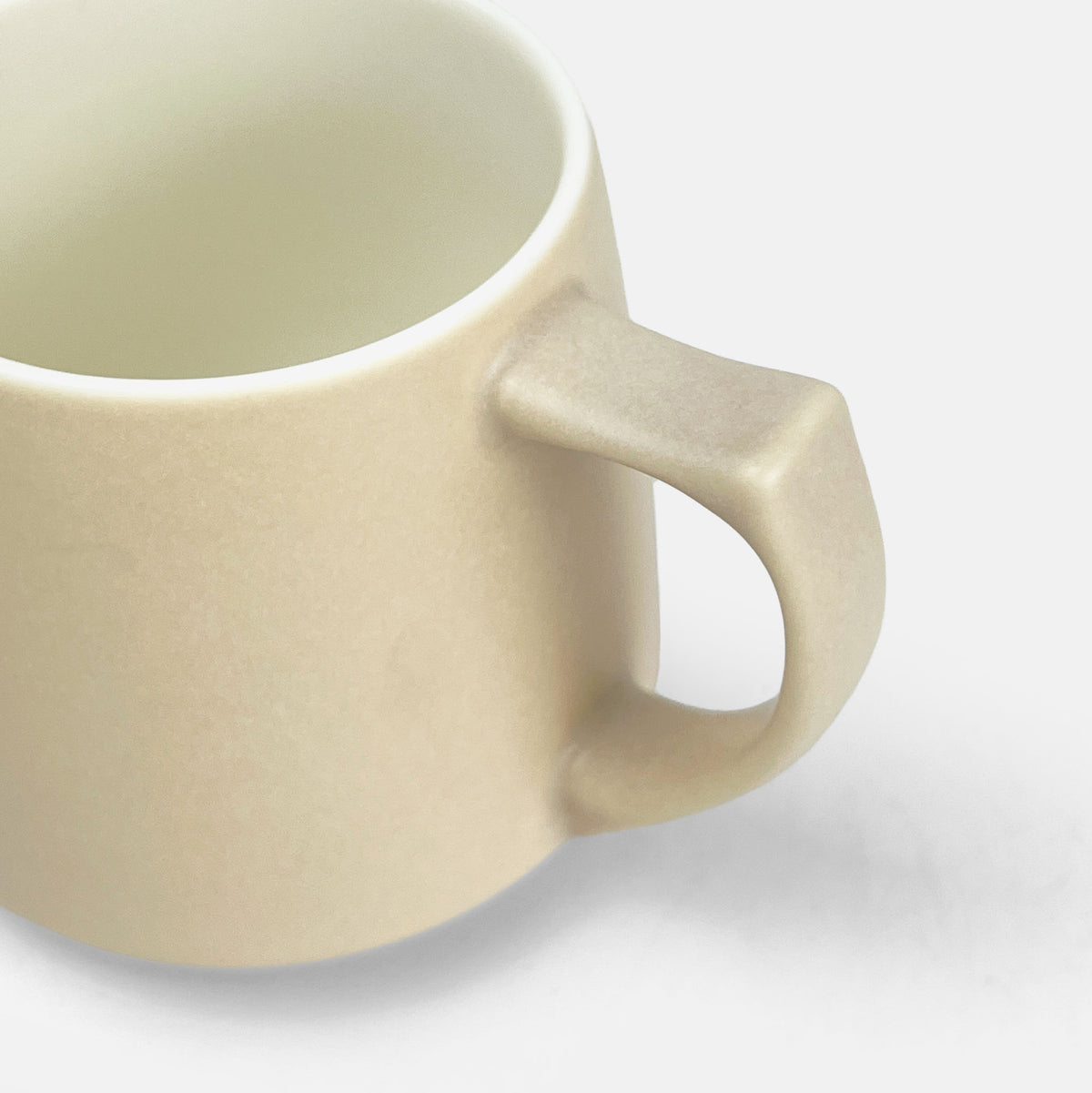 Origami Aroma Mug Beige (8.5 fl.oz)