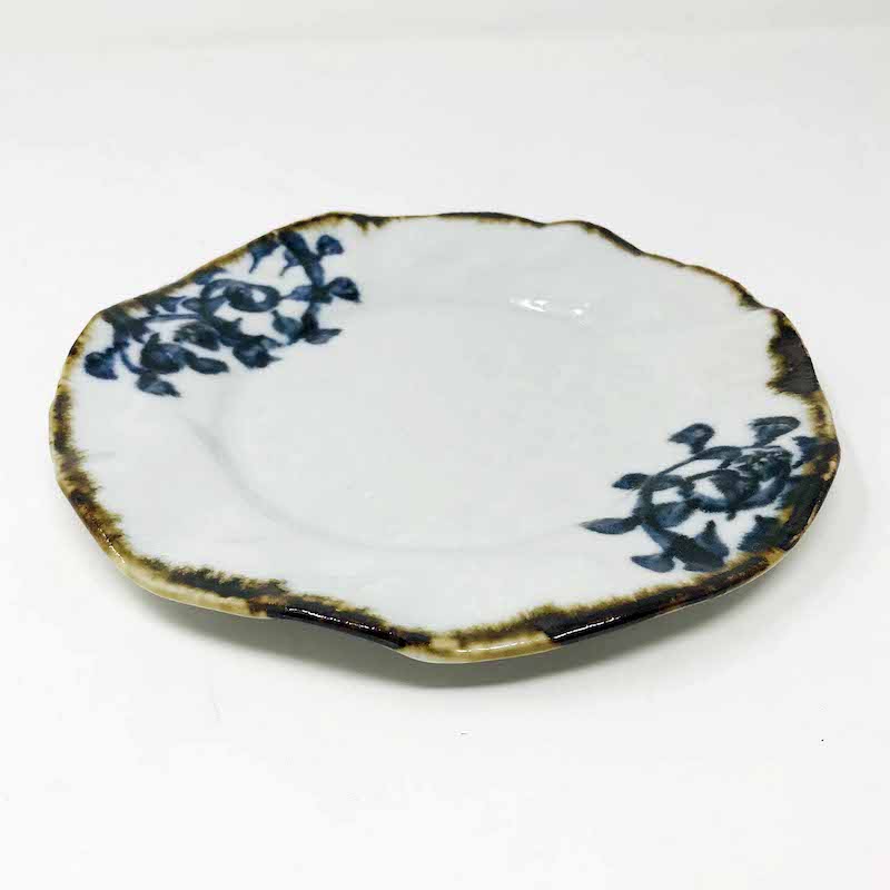 Plate Karakusa (8"D) image 1