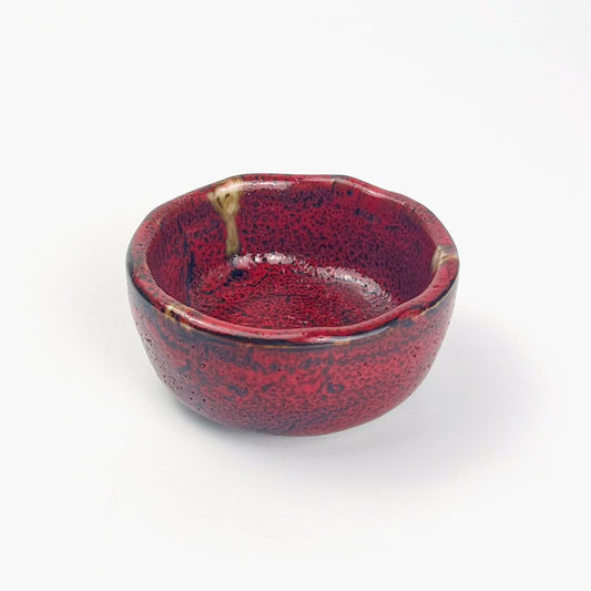 Sauce Dish Red/Black Gatabori (2.75"D ) image 0