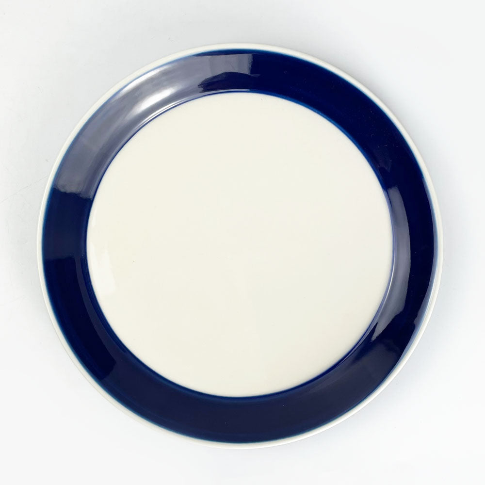 Plate Lean Navy (8"D) image 0