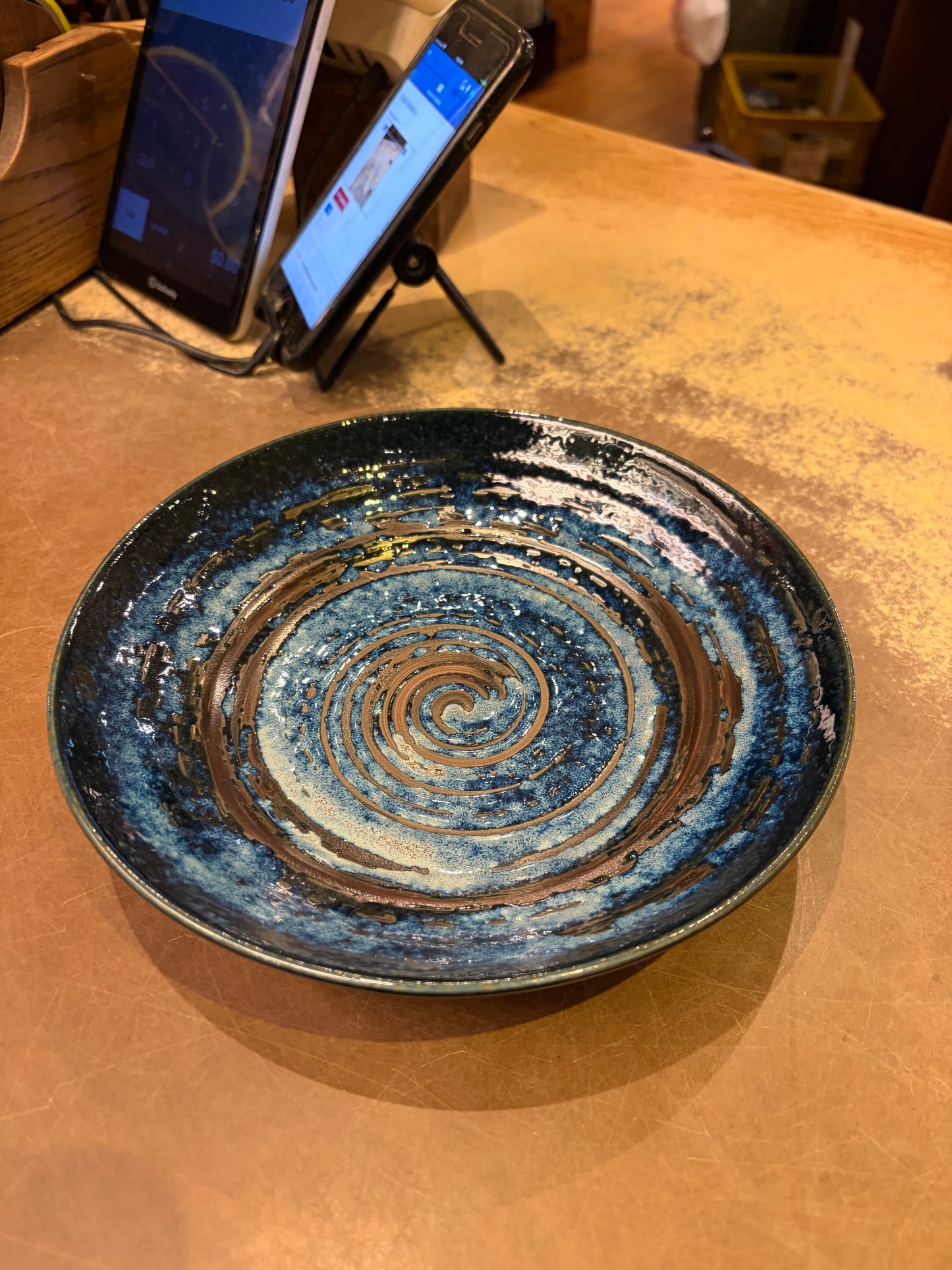 Hakemakikon deep plate (9"D)