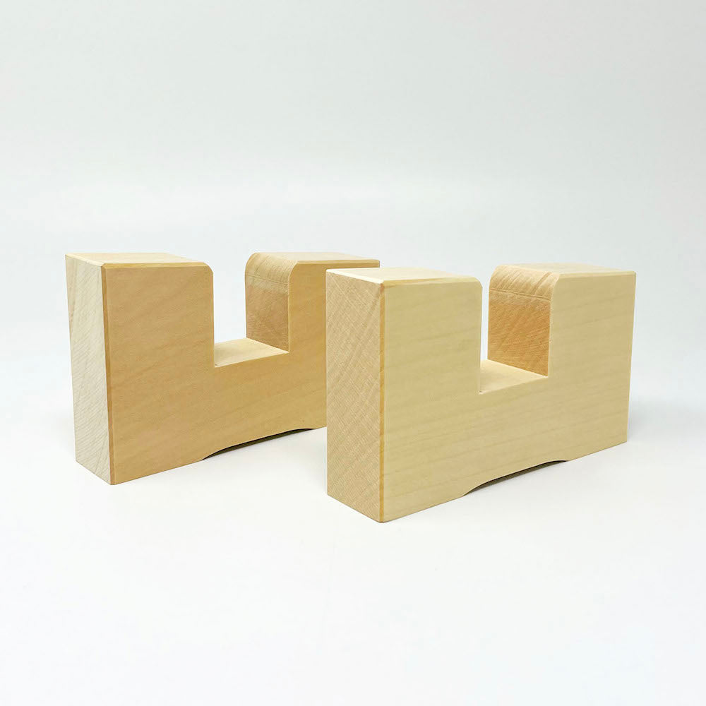 Futaba Shoten Cutting Board Stand Ginko Tree (4.75"x1") image 3