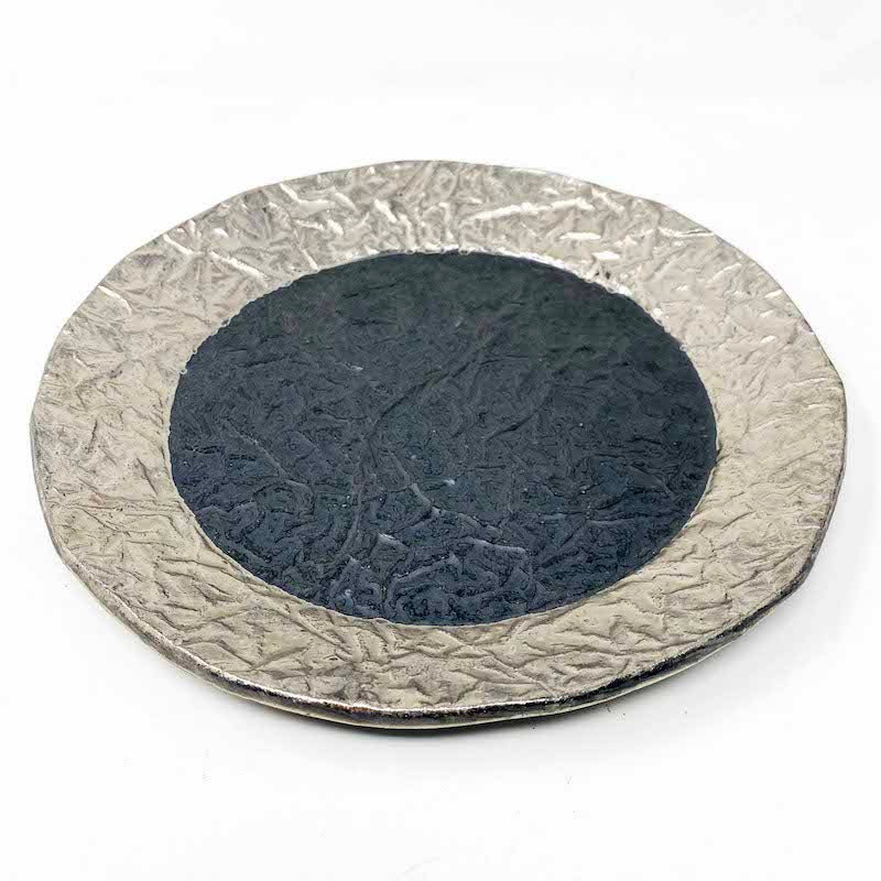 Round Plate (9.5"D) by Bunga Yamamoto/ Hoju-gama image 0