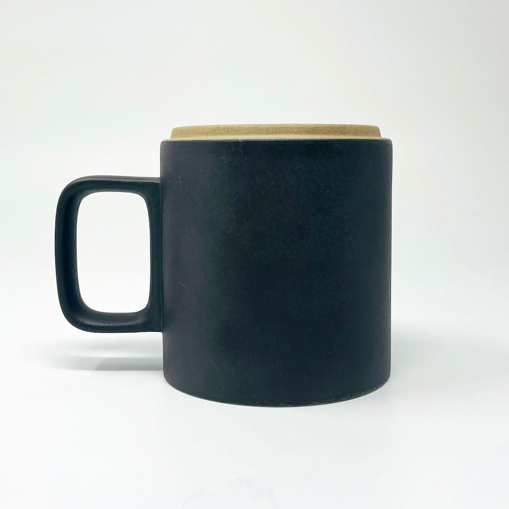 Hasami Porcelain Mug (Medium) -Black image 1