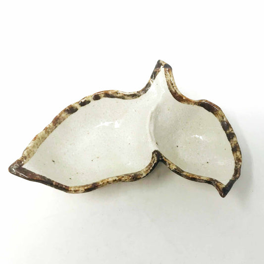 2 Divided Leaf Dish White (5" x 3") image 1
