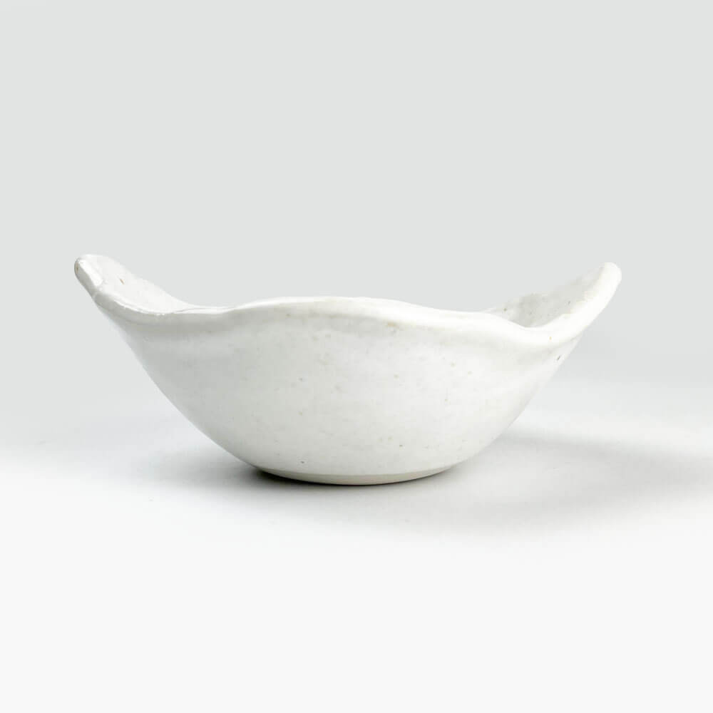 Leaf Shape White Tonsui Bowl (5.25"D) image 2