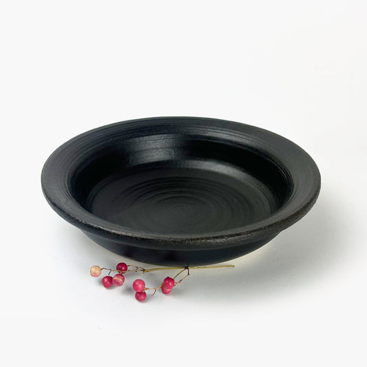 Yanagawa Nabe Cooking Pot Black (6.5″D) image 0