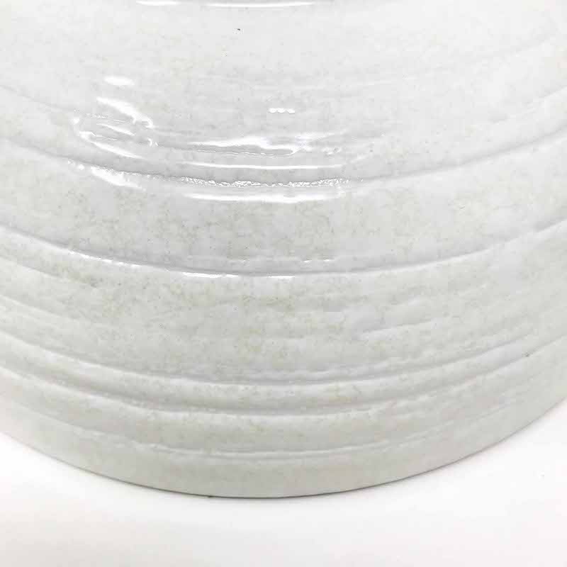 Himekobiki Shallow Bowl (8"D) image 3