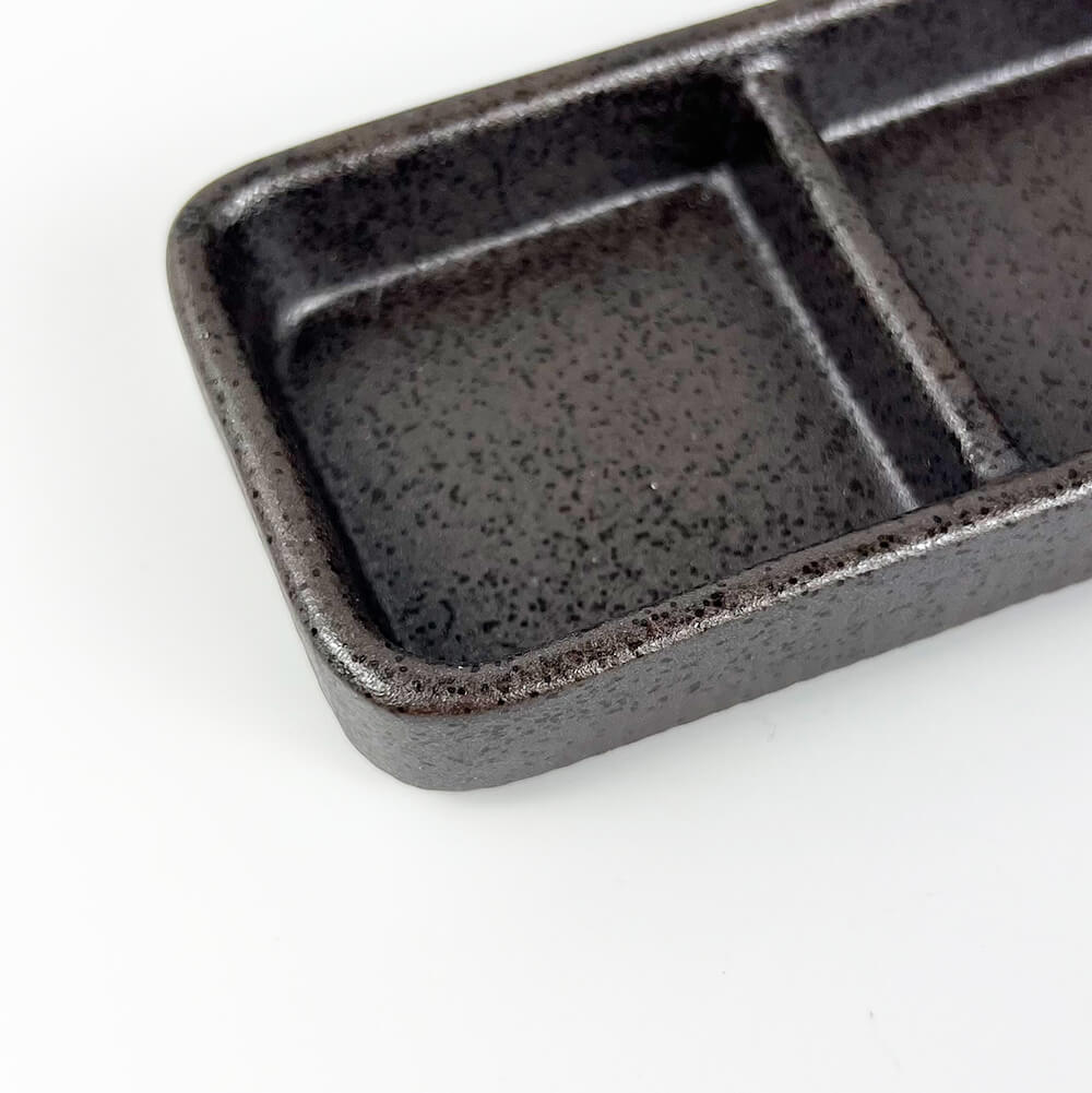 Condiment 2 Div. Dish Black (4.25"x2.25") image 3