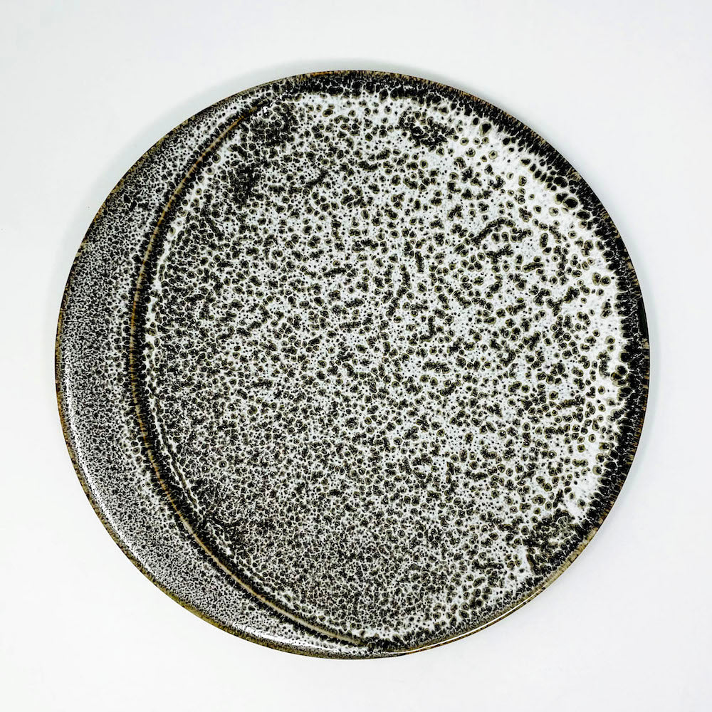 Plate Shiroyuzu Tenmoku Moon (8"D) image 0