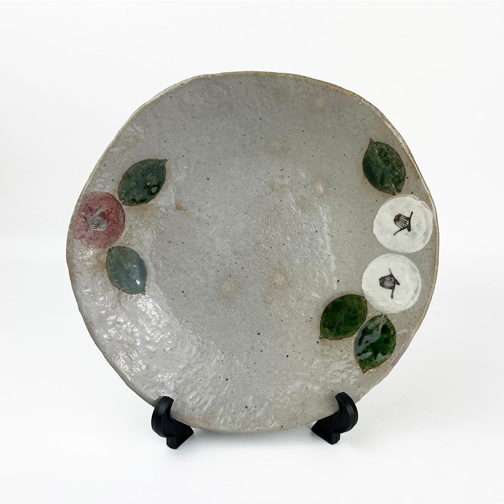 Plate Tsubakikamon (9.5"D) by Musashi Tsujii image 2