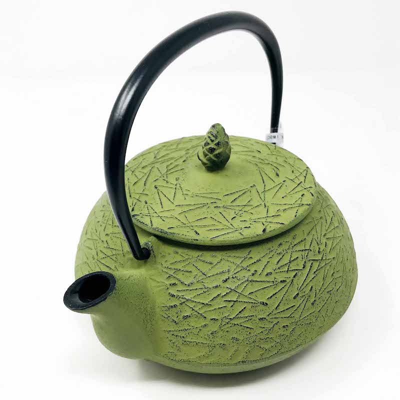 Iwachu Cast Iron Tea Pot Grass Pine Needle (22 fl.oz) image 4