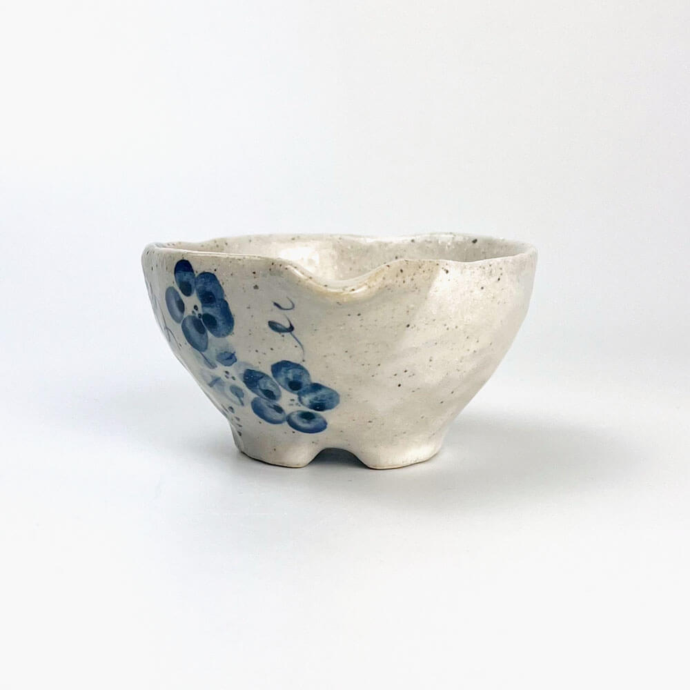 Katakuchi Kobachi Bowl Blue Flower (4.25"x3.75") image 2