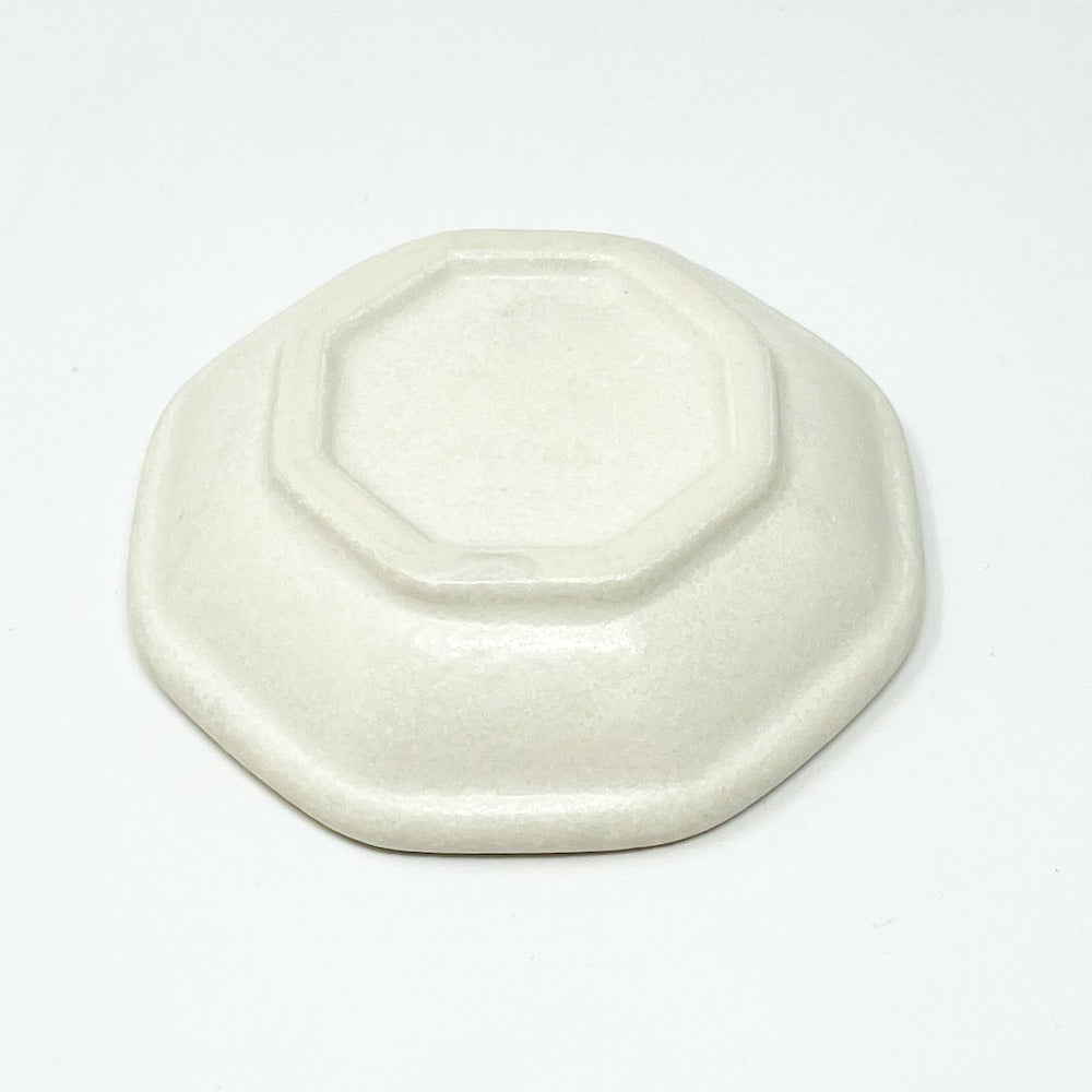 Small Chinmi Dish Hakkaku Kobiki (2.75"D) image 3