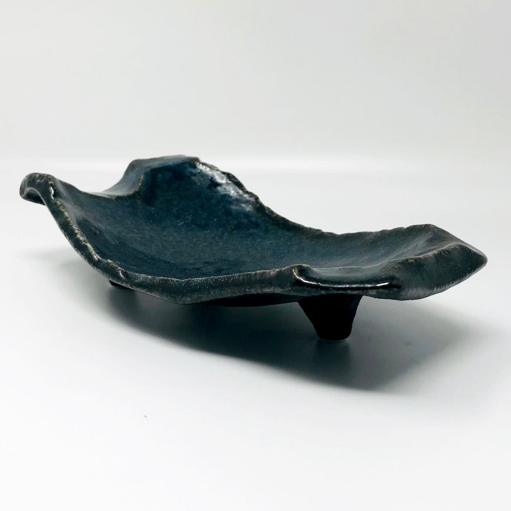 Rec. Footed Plate Navy Blue 紺青長岩向付 (9"D) image 1