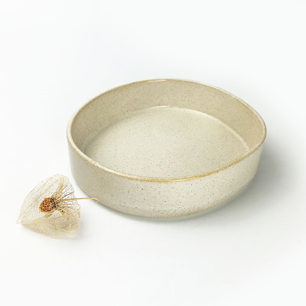 Lakole Deep Plate Medium (6.5" x 6") - Ivory image 0