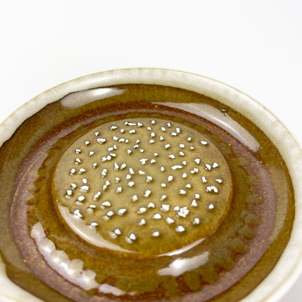 Grater White by Motoshige (4"D/Small) image 1