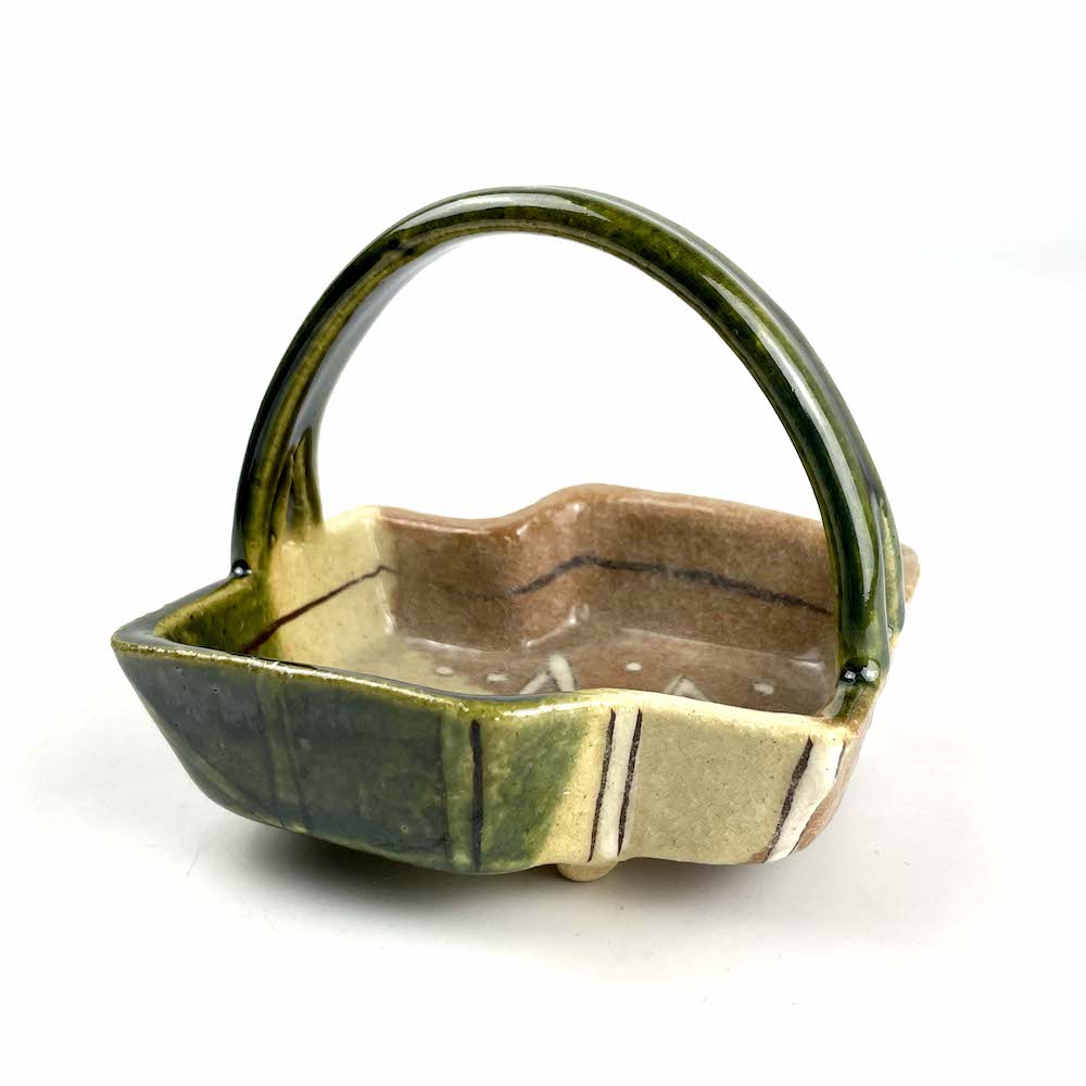 Footed Kobachi w/handle by Masayoshi Wakui (4.75"x3.5") image 1