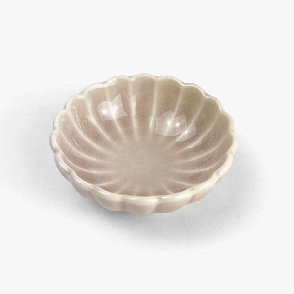 Small Chinmi Dish Sakura Haiyu (2.5"D) image 0