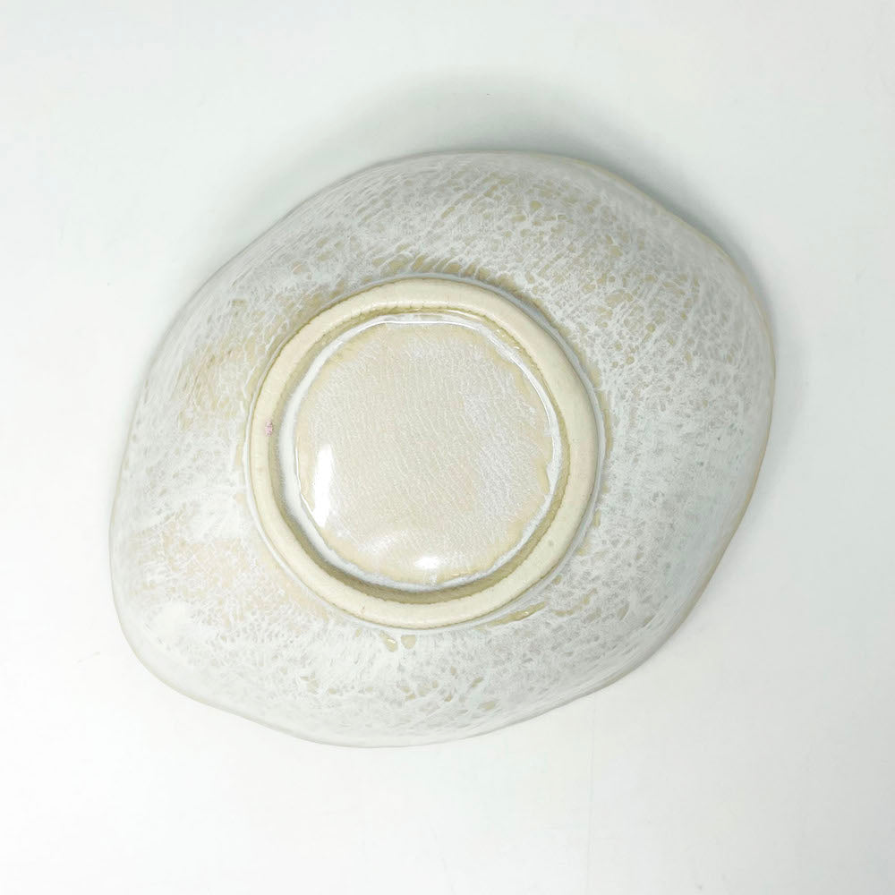 Oval Bowl Medium Shirokinyou (8"x6.75") image 4