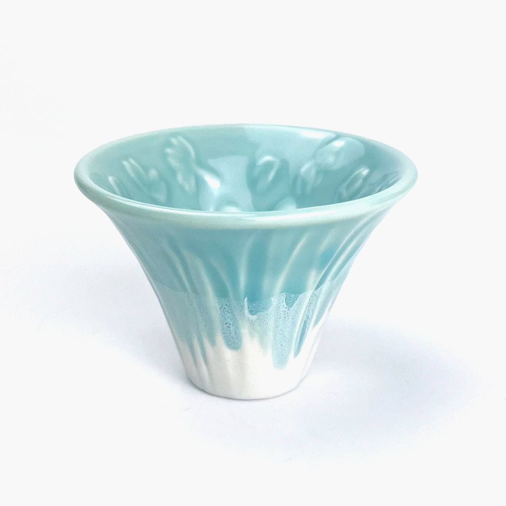 Mt. Fuji Sake Cup Snow (2.5 oz) image 1