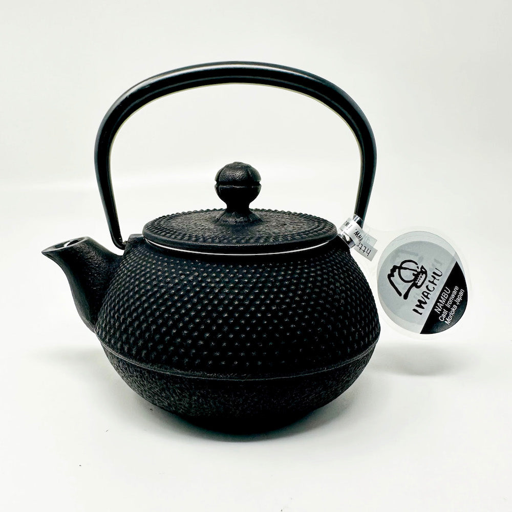Iwachu Tetsubin Cast Iron Tea Pot Arare (11 fl.oz ) image 0