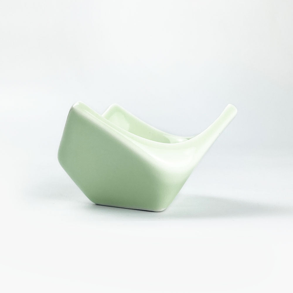 Small Chinmi Dish Triangle Light Green (3"D) image 5