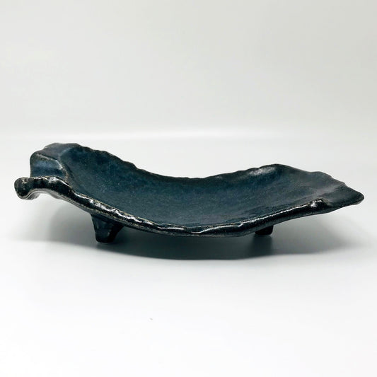 Rec. Footed Plate Navy Blue 紺青長岩向付 (9"D) image 0