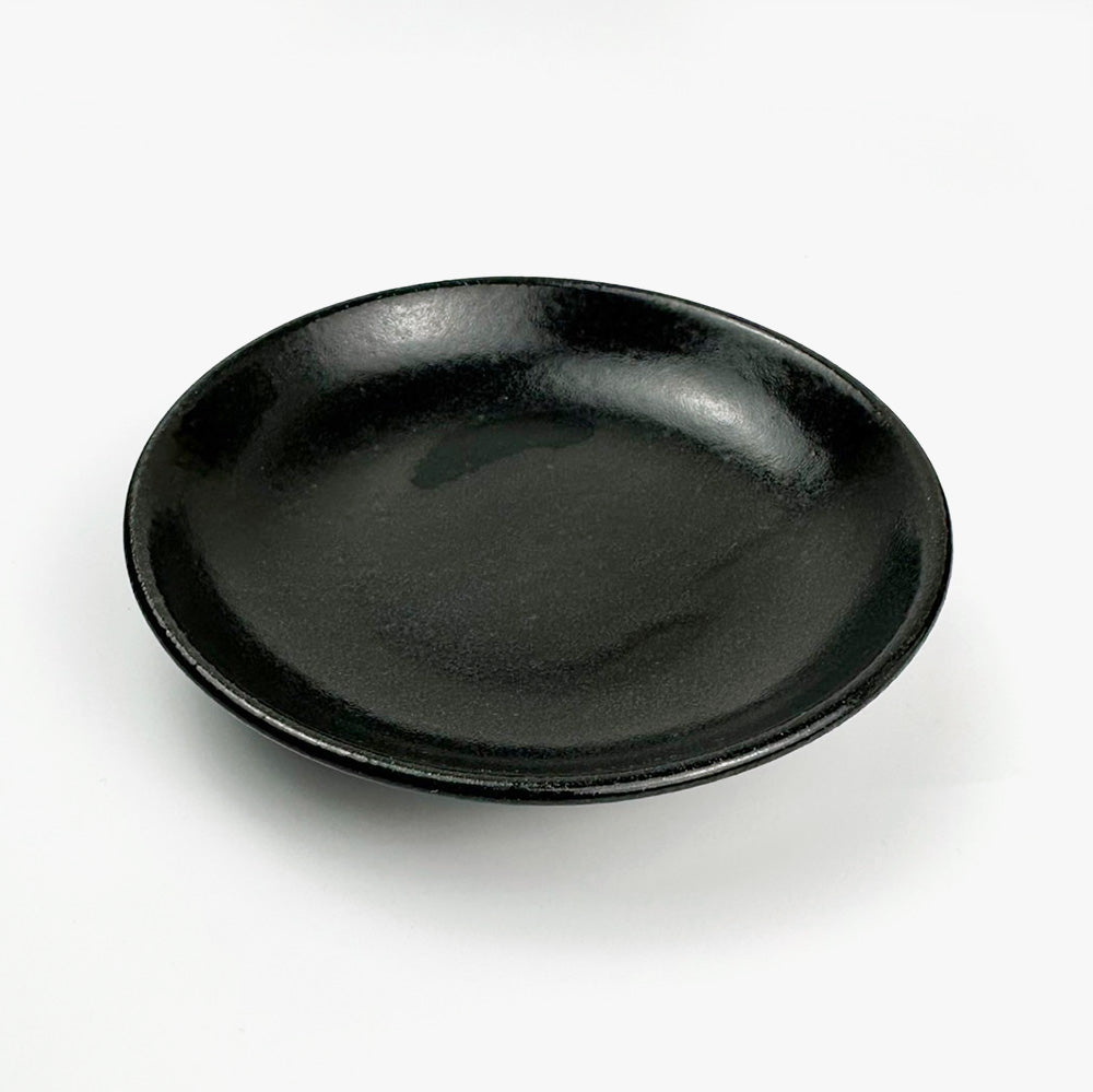 Plate Small Black (5.25"D) image 4
