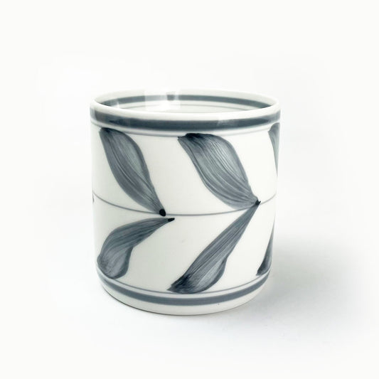 Arita Tea Cup Bird (8.5oz) image 0