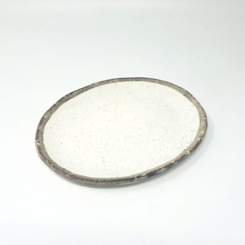 Oval Plate Shirokaratsu Small (7"x5.75")