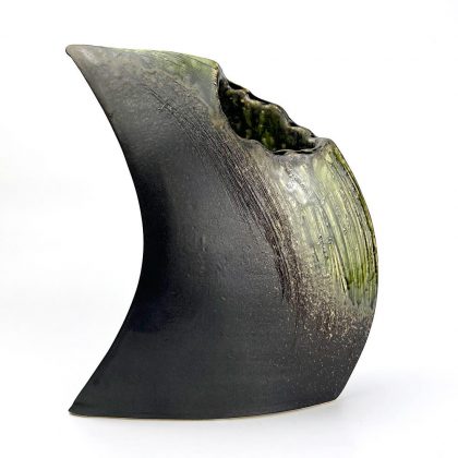 Shigaraki Shark Fin Shape Vase (9"H)