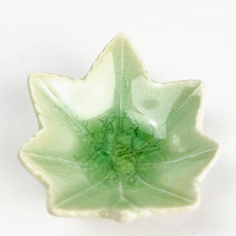 Small Chimi Dish Green Kaede (2.5"D)
