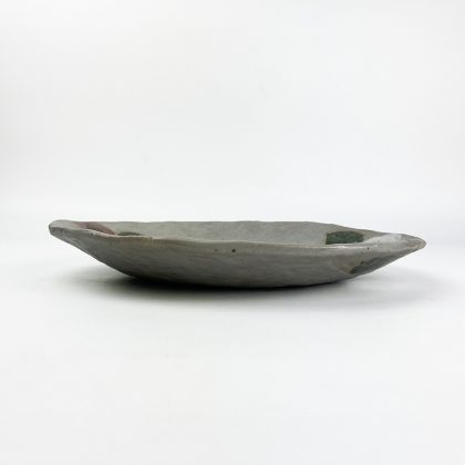 Plate Tsubakikamon (9.5"D) by Musashi Tsujii