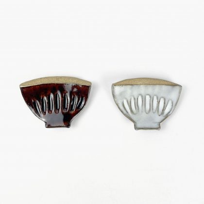 Chopstick Rest Utsuwa Brown (2" x 1.5") by Keishugama