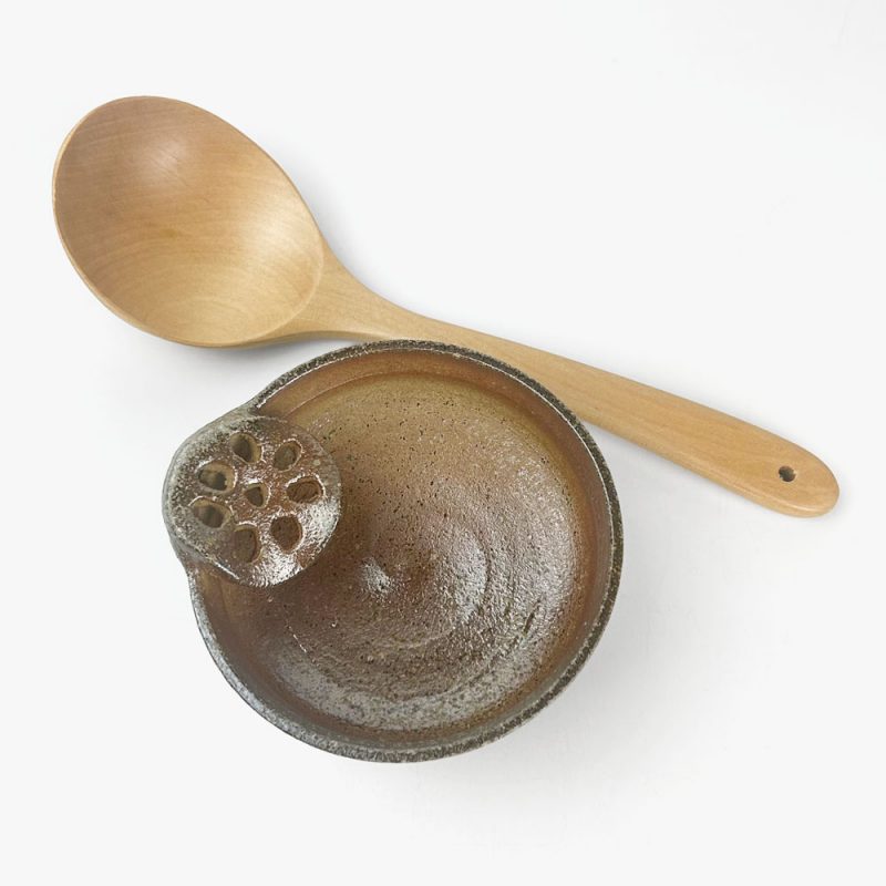 Tetote Ladle Stand Brown (4.25"D) by Keishuugama