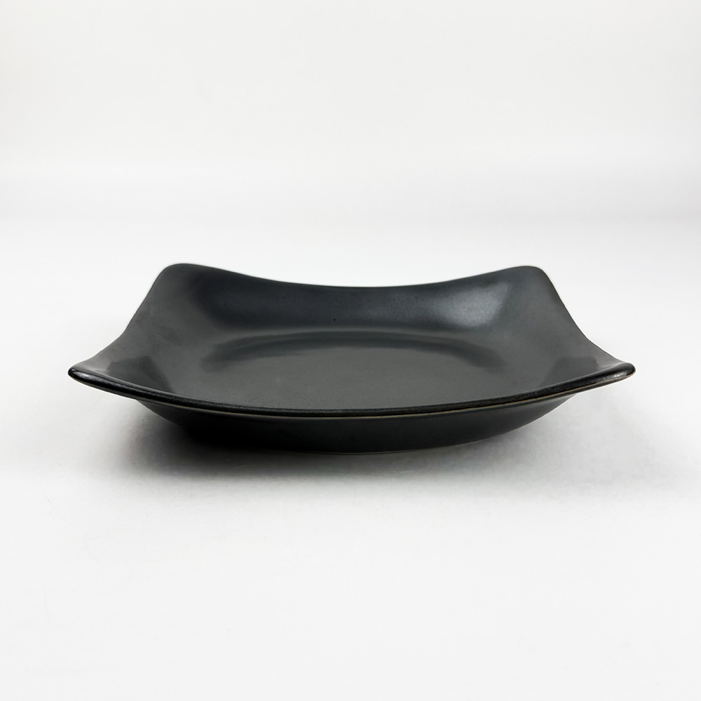 Sq. Plate Tessa (7.25"D)